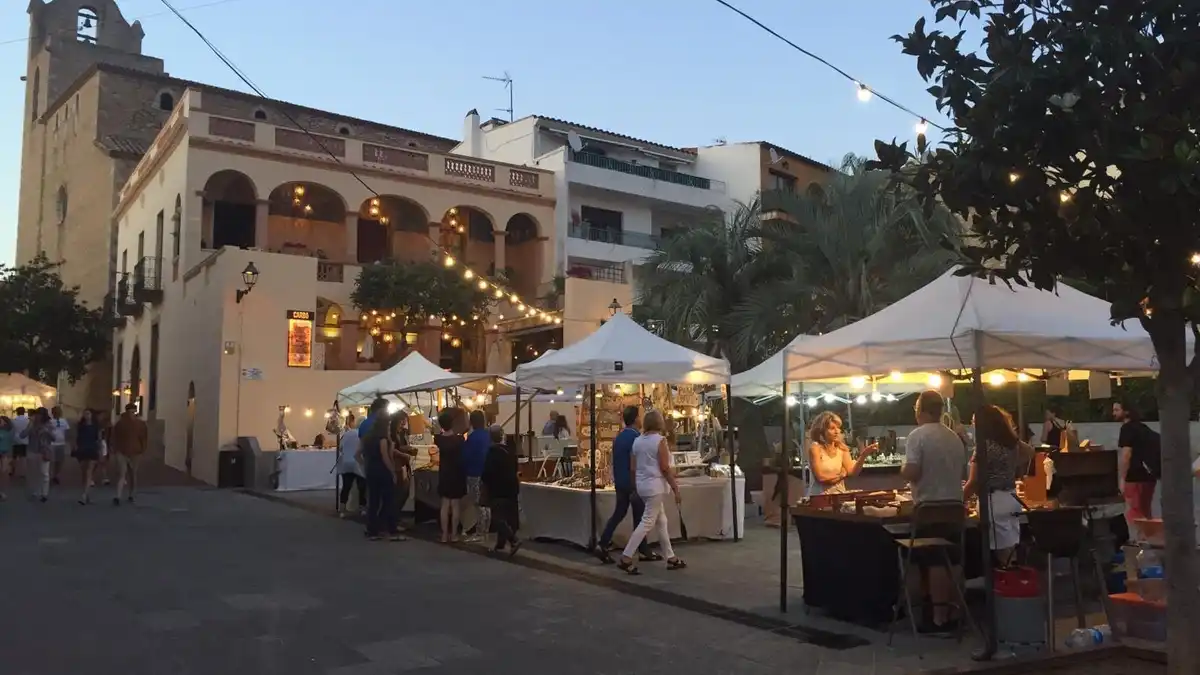 Imagen de Begur de Nit - Mercadillo Nocturno de Begur