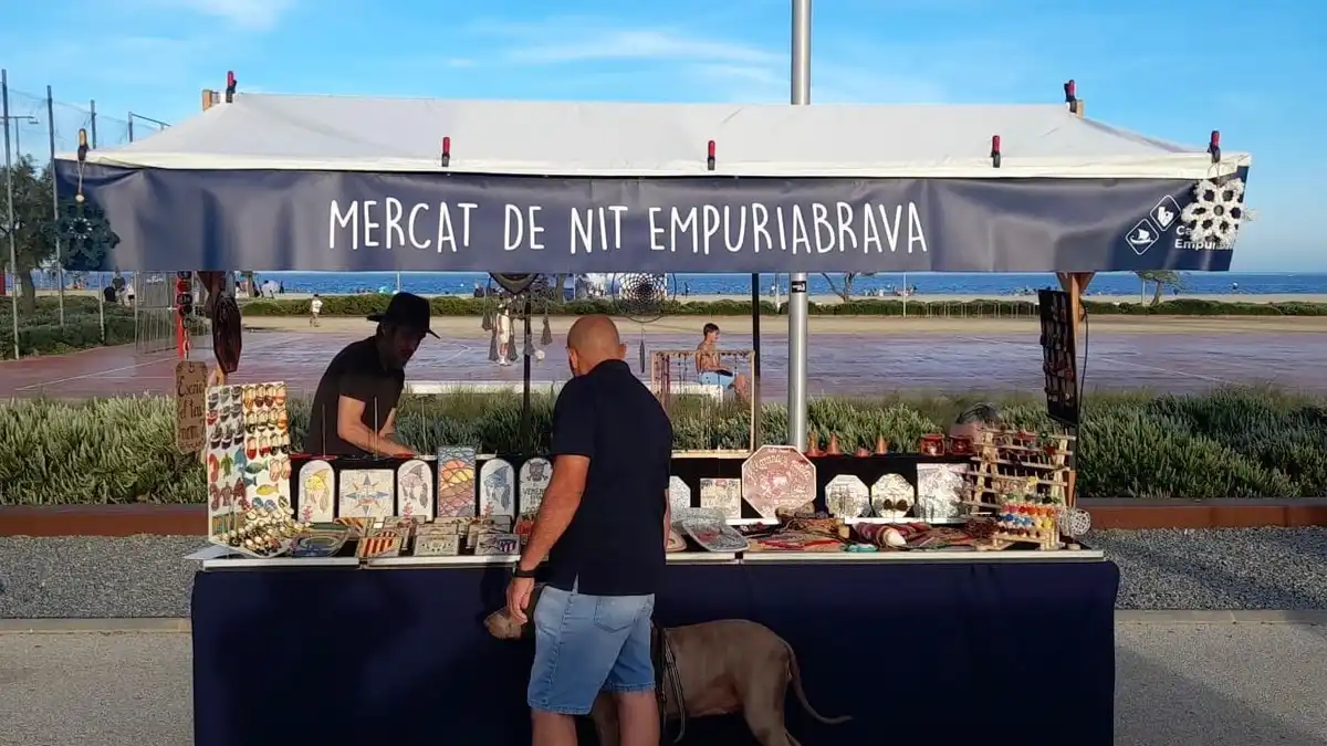 Imagen de Mercadillo Nocturno de Empuriabrava