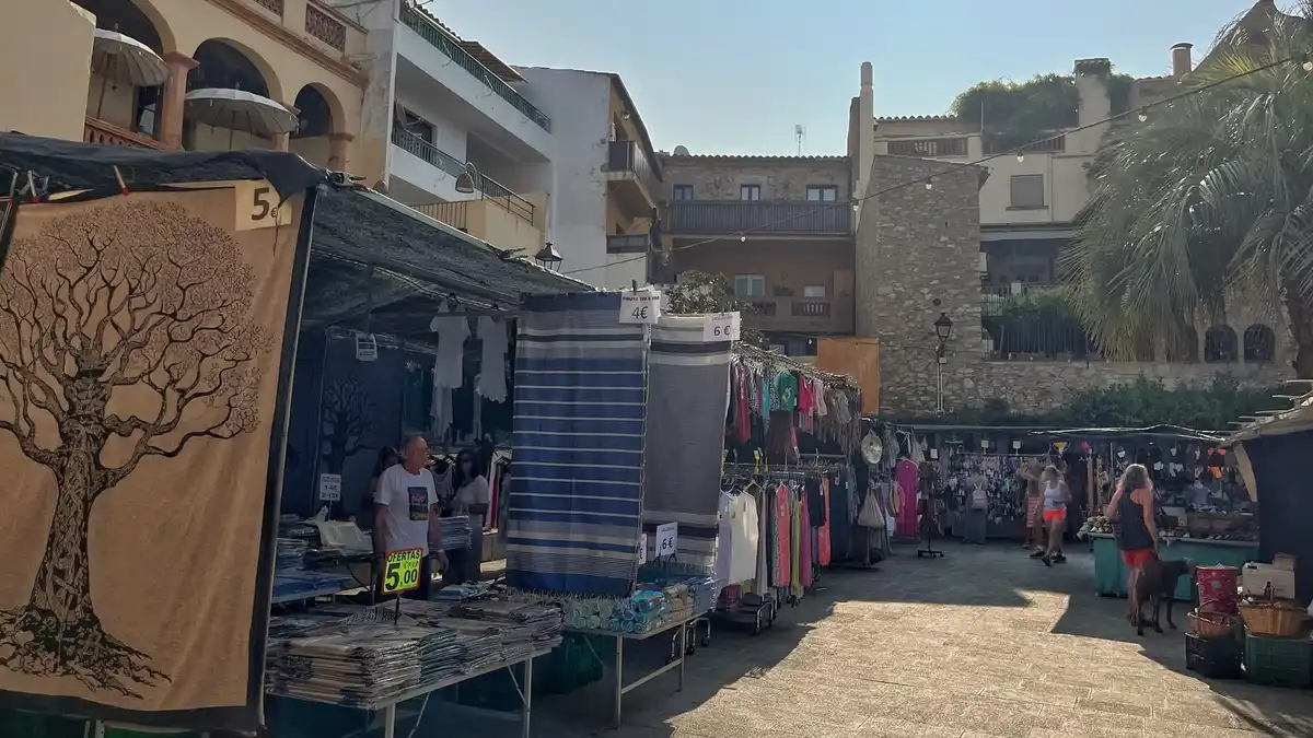 Imagen de Mercadillo Semanal de Begur