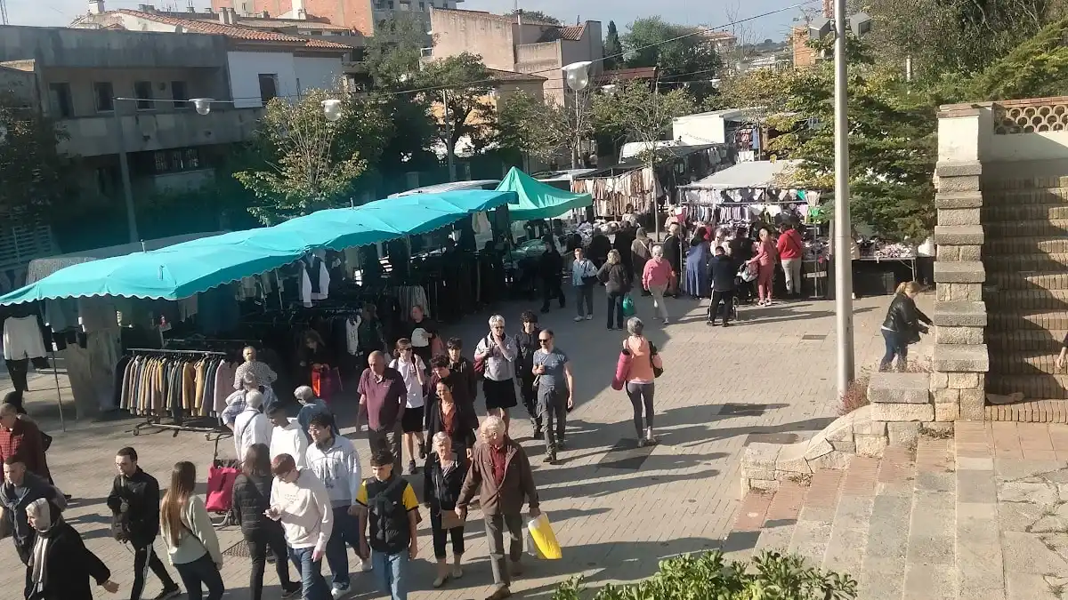 Figueres Clothing Market