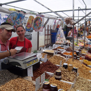 Puesto de mercadillo: Frutos secos "Valen"